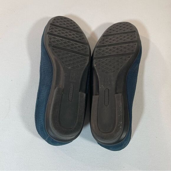 Aerosoles Hazelnut Navy loafers silver buckle size 9 - Picture 9 of 10